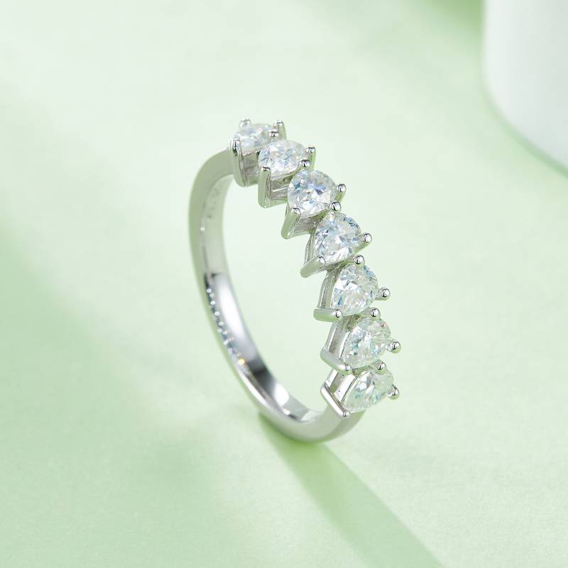 Pear shaped S925 silver plated platinum moissanite diamond women's ring 2.1 carats D-grade